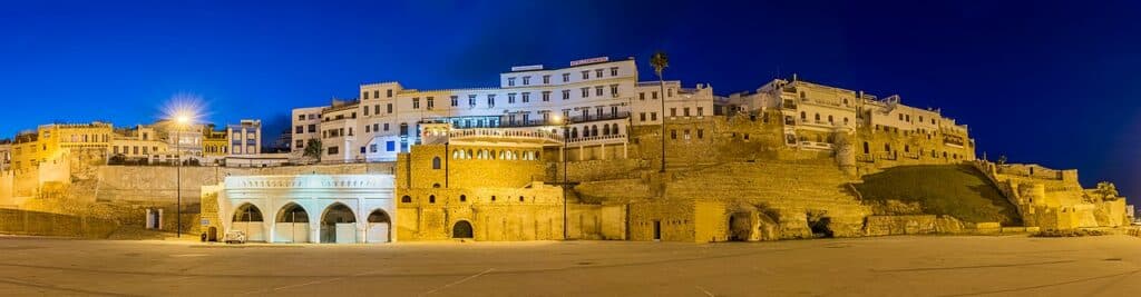 Muraille de Tanger au Maroc. Déménager à Tanger